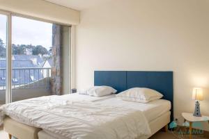 451 - Appartement à ERQUY, en bordure de la très belle plage de CAROUAL
