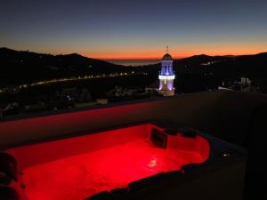 Casa Millantú - cosy house with rooftop jacuzzi