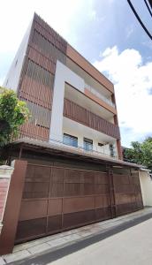 Sleep Well Kost Blok A MRT - Women Only