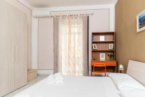 Just a Perfect Stay By Dimorra