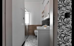 Comfort & Modern Apartment Studio by Market Square with AC AS HOME S4