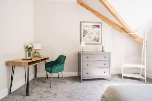 2-Bed · City Centre · Sleeps 4