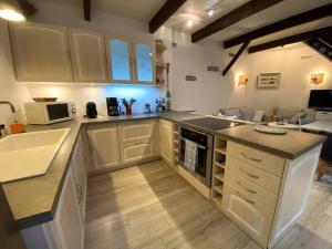 Maison de pêcheur rénovée avec cour et wifi, à 100m du port de Perros-Guirec - FR-1-368-264