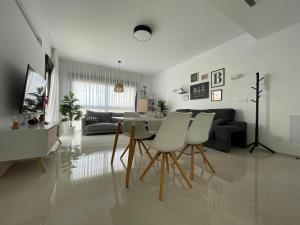 Sunny rest at Pedros by PORT Holiday Rental