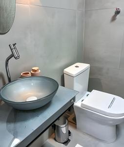 Studio charmoso para até 4 pessoas Centro + Metrô