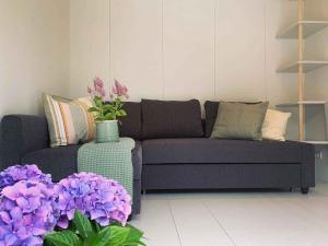 Modern And Stylish Summer Cabin