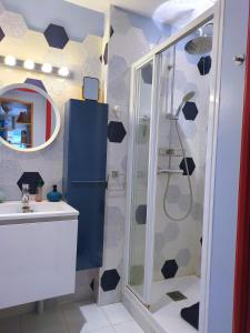 Les Cabines, F3 avec Terrasse , Plage à 1 min