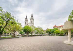 Budapest Corvin Central City View Apartment