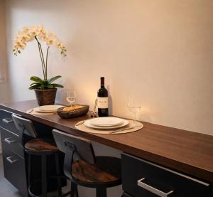 Central Paris - Executive apartment with lift for 8