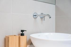 Stay Bonjardim - Modern Garden Duplex M