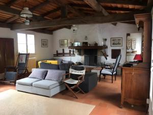 25 Ambiance cosy et jardin arboré