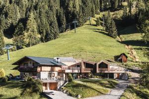 Borgo Antico Mountain Lodge