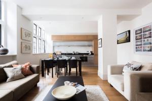 Great Portland Street by onefinestay