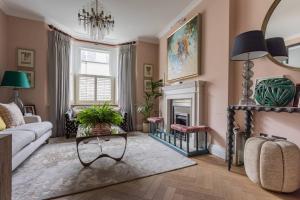 Rigault Road by onefinestay