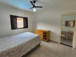 Casa Grande com piscina e churrasqueira a 400m da praia