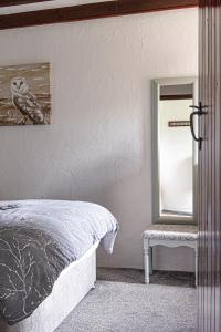 Rowan Cottage - sleeps 2 - Nr Looe and Polperro