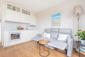 Sundowners panoramic views of countryside sea