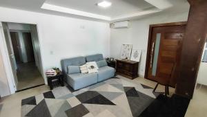 Casa com piscina proximo ao mar e ao Beto Carrero