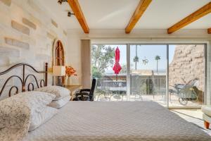 Hike and Explore Dtwn Tucson! Relaxing Solo Escape