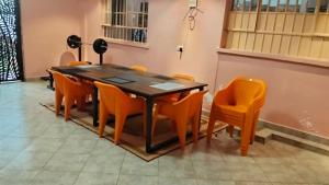 Yukis & Kukis Place, 5 bedrooms, 5 bathrooms, 2 Sitting Rooms