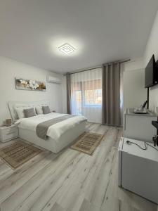 Fenyő Villa , Vila Bradul