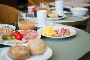 TheROOMS by TheFLOOR Collection