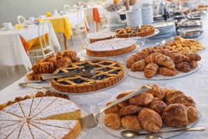 HOTEL TRIONFAL - Fronte Mare - Vicinissimi al Centro