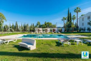 Cubos NAZ Country Stay Family Fun B&B