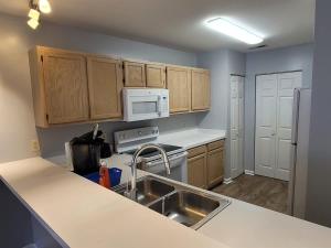 3BR Pawleys Island Condo Near Beach Sleeps 8