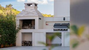 Apartment Megi by Villas Guide