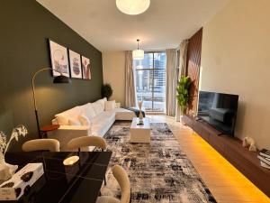 Celestial 2BR with Burj Khalifa View