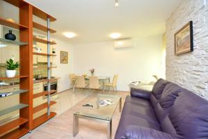 Apartment Tina Split