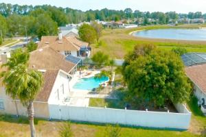 4 Bedroom Private Pool House - 5 Mi to Convention Center & 7 Mi to Disney