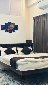 Alankrtam अलंकृतम