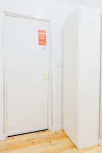 Quartos Económicos 3 Andar - LC