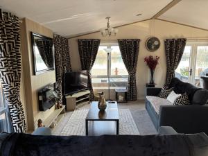 Rachels Luxury Tattershall Hot Tub & Fishing Retreat