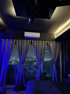 Perfect for Netflix & chill in Homzy FEEL AT HOME
