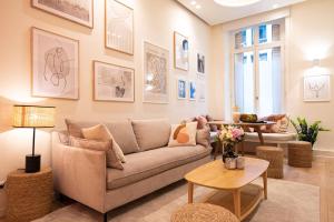 Superb flat in Champs Elysées