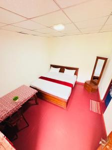 GREENISH INN (ROOMS)