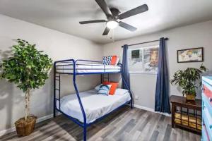 The Tides of Galveston Pet Friendly Walk to Beach