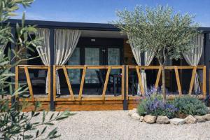 Mobile homes Laguna, beach Porat, Drage