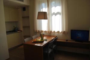 One Bedroom Apartment