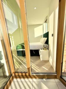 Boleyn Apartment in London