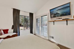 Summit Hideaway #445