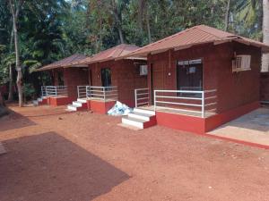 Silver Shark Boutique Villas