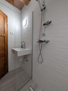 Terrace & Piano in Sesvete