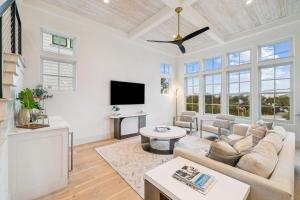 Katydid Beach Bungalow by 30A Escapes