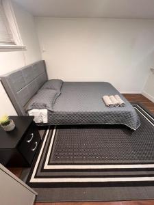 Charming 2 Bedroom Basement Apartment