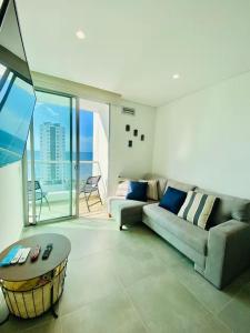 Ocean View 14th Floor Salguero Beach