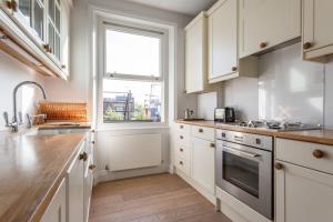 Cresswell Gardens IV by onefinestay